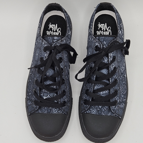 Yes We Vibe Blue And Black Mandala Sneakers Size 8.5-Women's, 7 -Men's - Picture 12 of 16